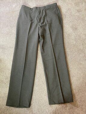 NWT Haggar Magic Stretch Classic Fit Gray Dress Pants 38W 34L Comfort Waistband